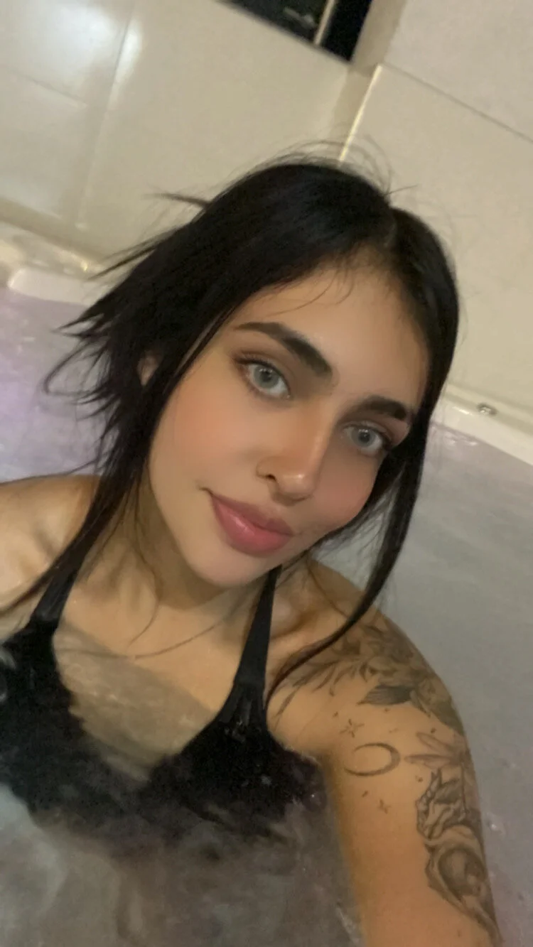 XXX Porn Photo of Nude DaphneUwu 558