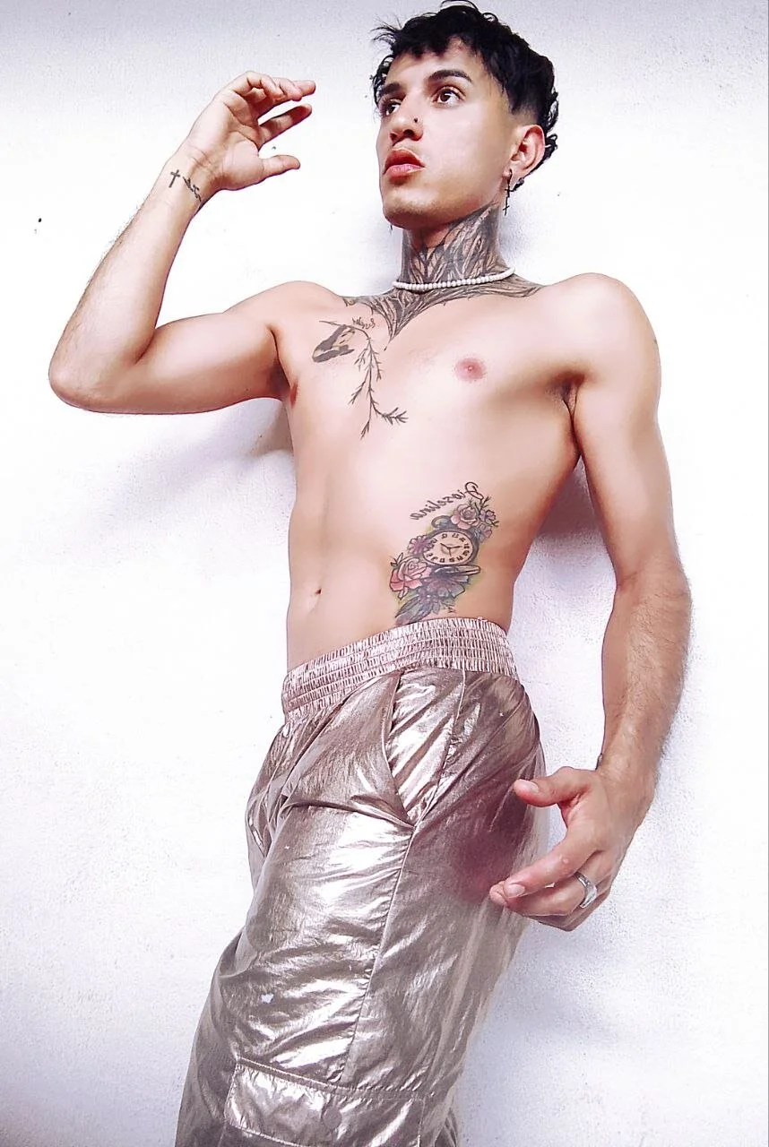XXX Porn Photo of Nude ANDRES_URRIETA 27