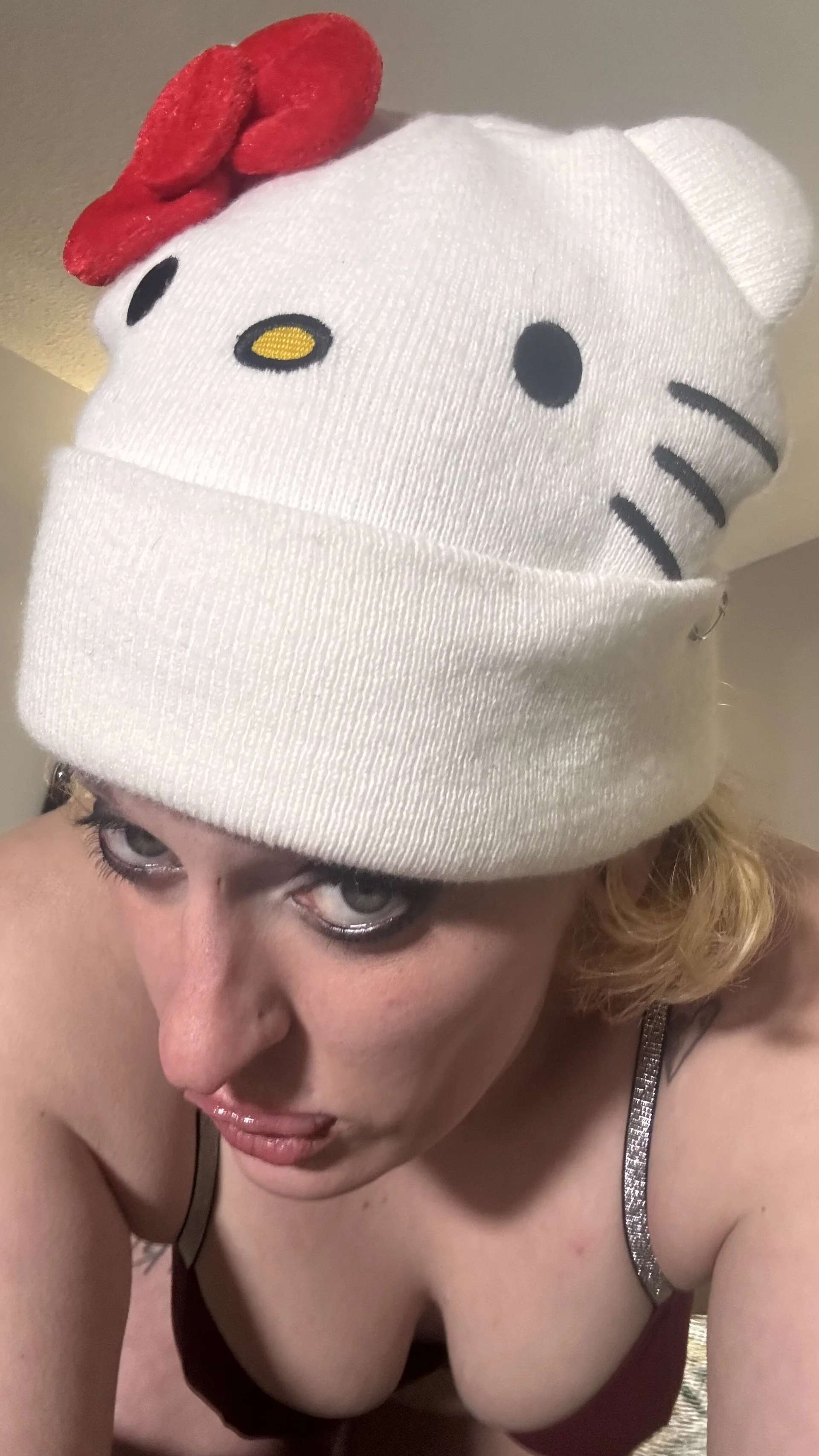 XXX Porn Photo of Nude KITTYBOOBOOFUXX 13