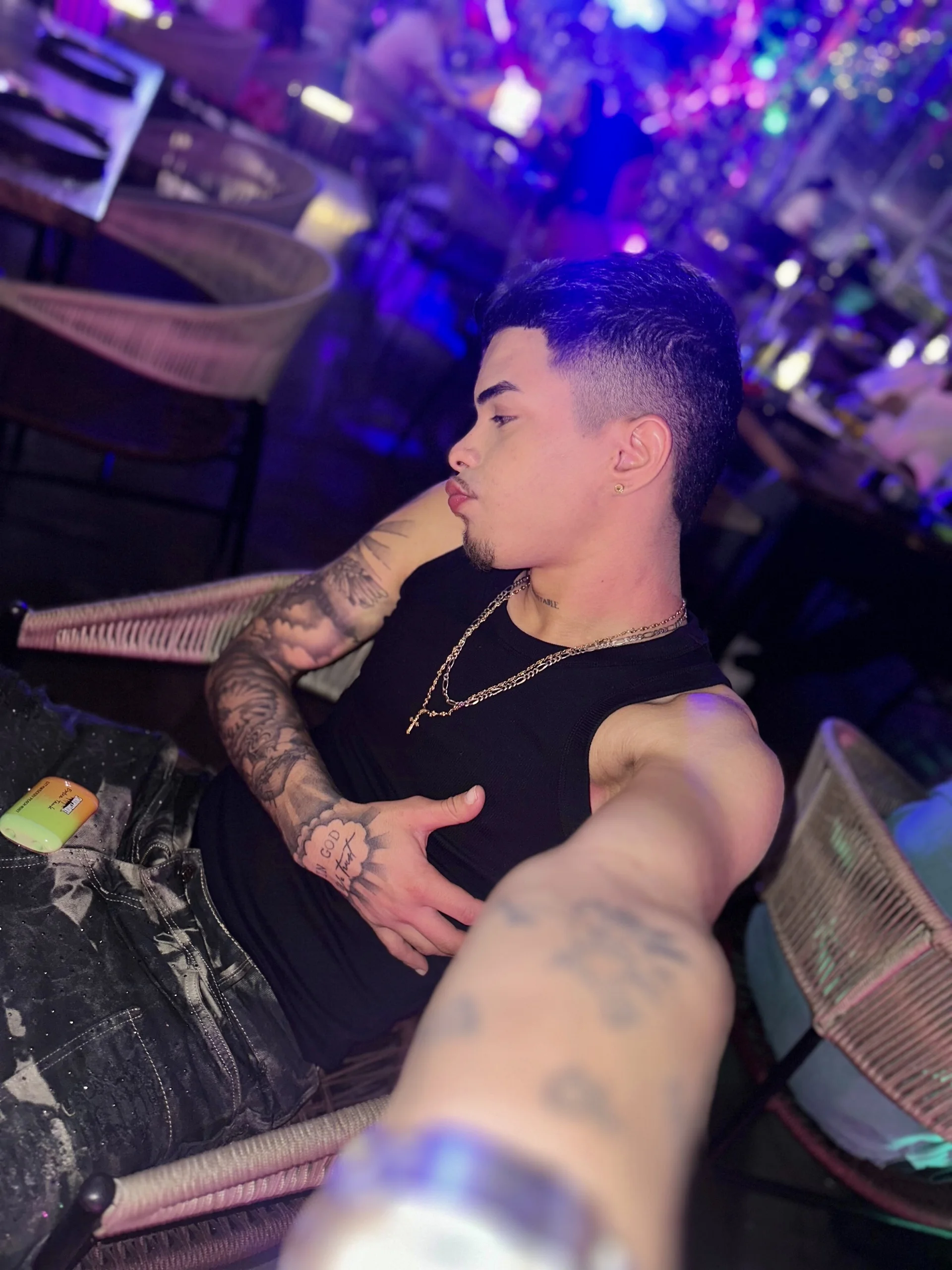 XXX Porn Photo of Nude huge_Santiago 52