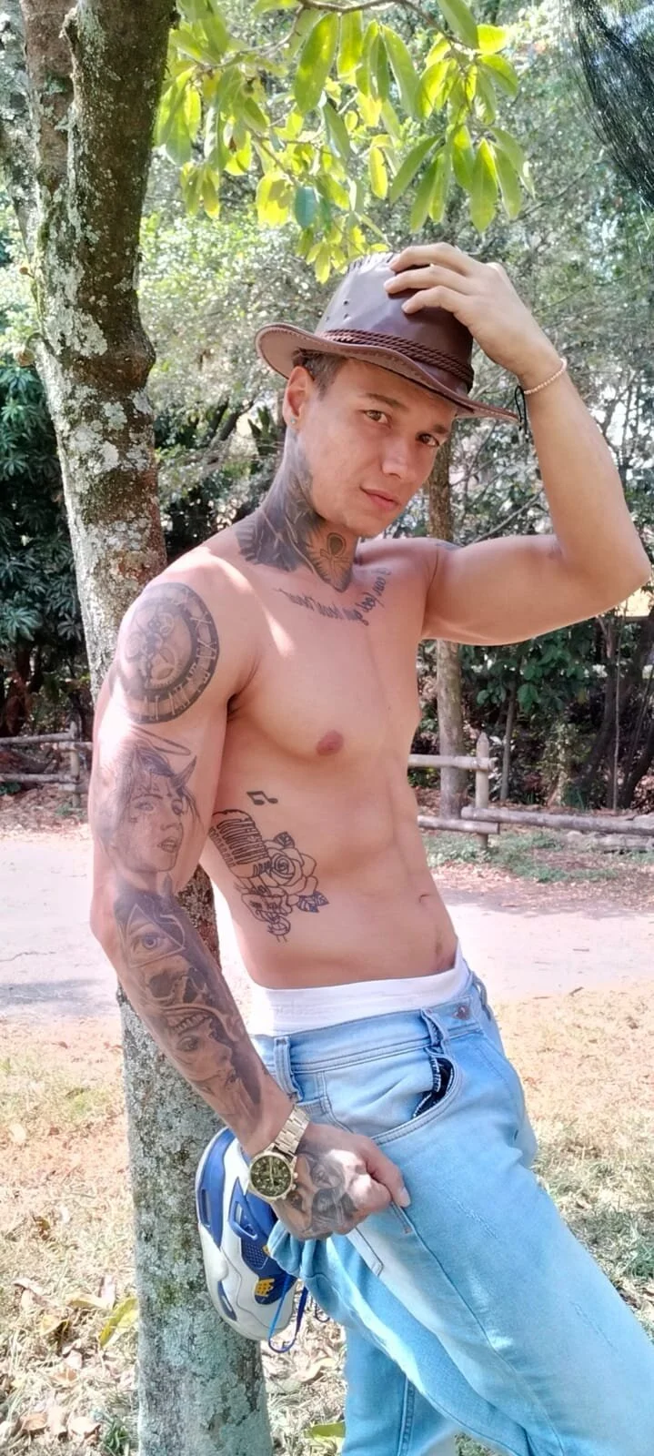 XXX Porn Photo of Nude damian_c12 95
