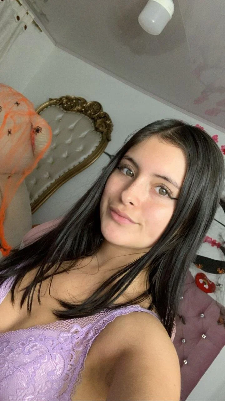 XXX Porn Photo of Nude Serena_velvet 2