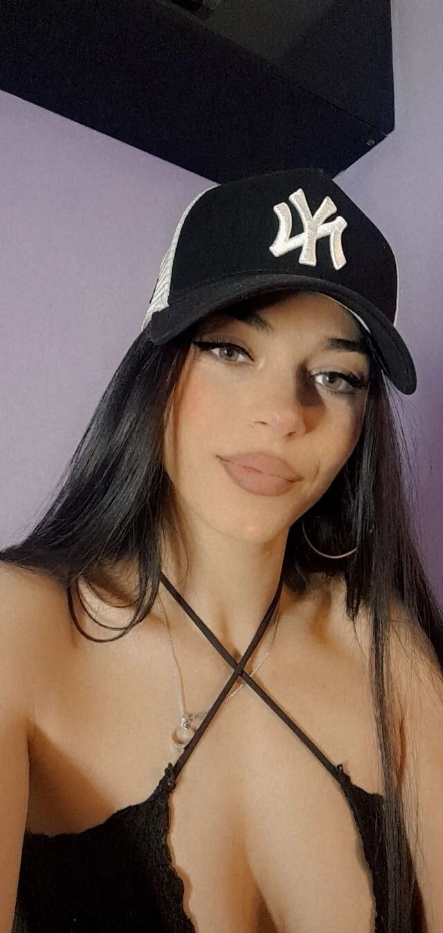 XXX Porn Photo of Nude AntoniaHottie 4