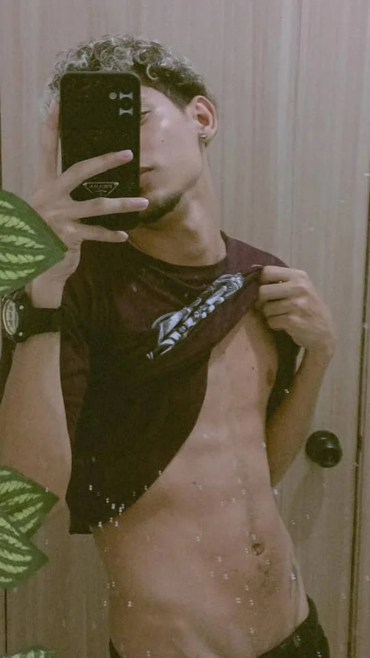 XXX Porn Photo of Nude YOUNG_BOYS_HELL 6
