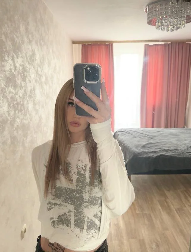 XXX Porn Photo of Nude YelledBlink 6