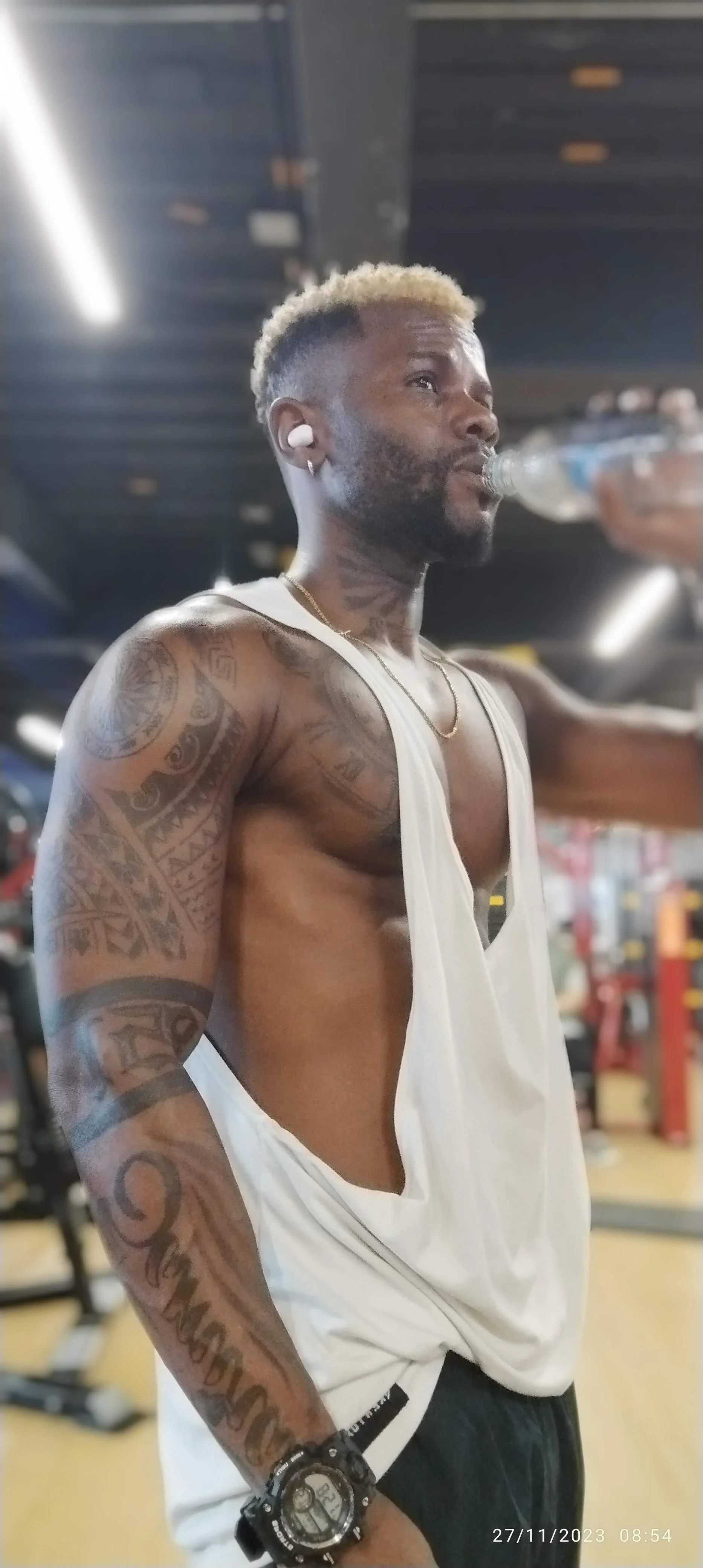 XXX Porn Photo of Nude Mark_Vega 37
