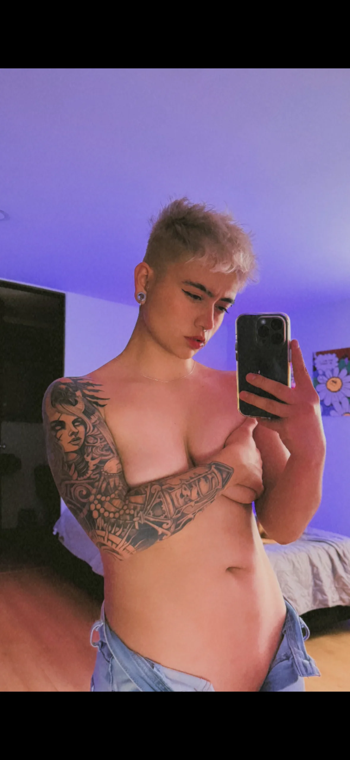 XXX Porn Photo of Nude Chriss_gomez2 12
