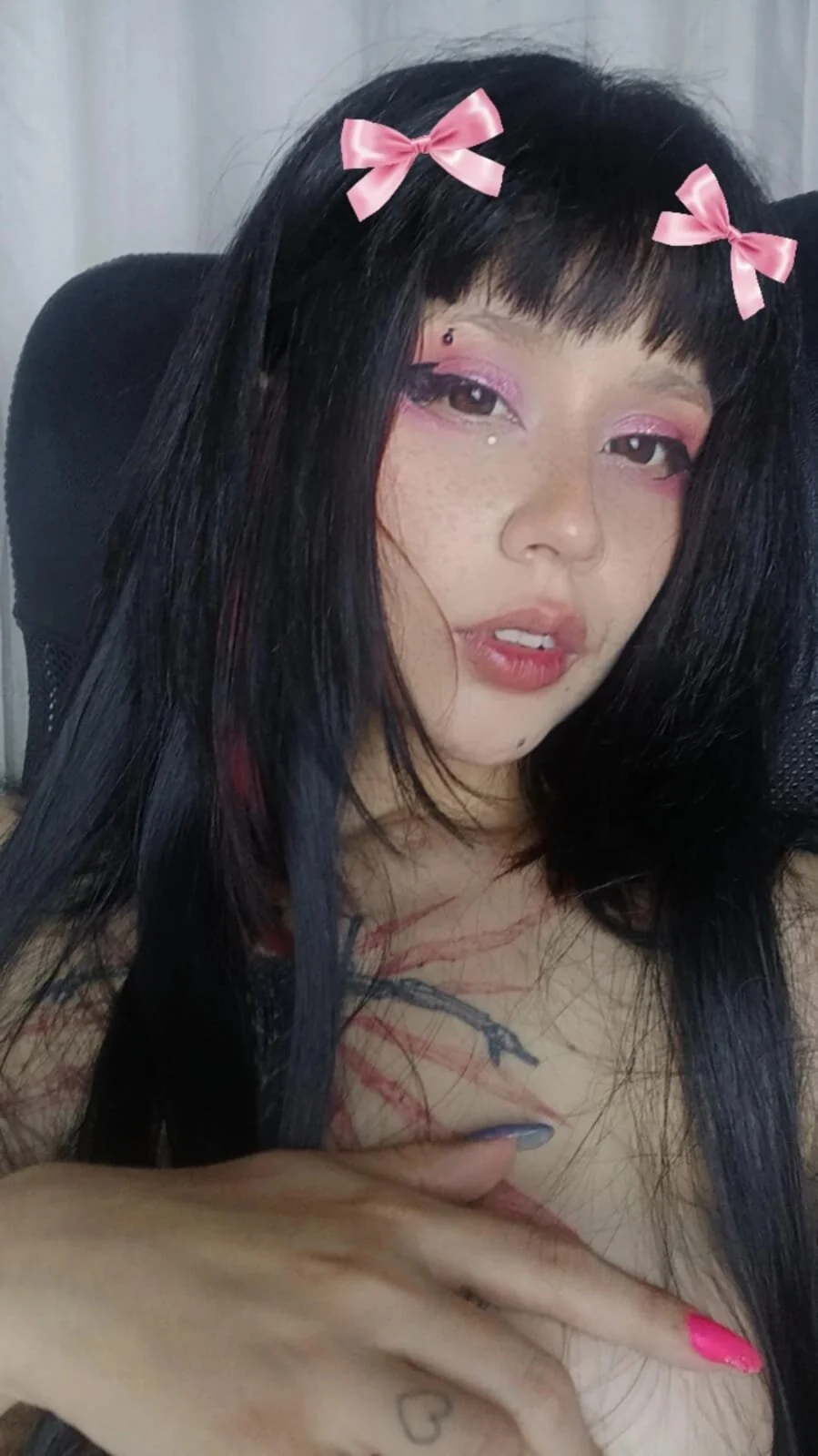 XXX Porn Photo of Nude akirauwu_ 2
