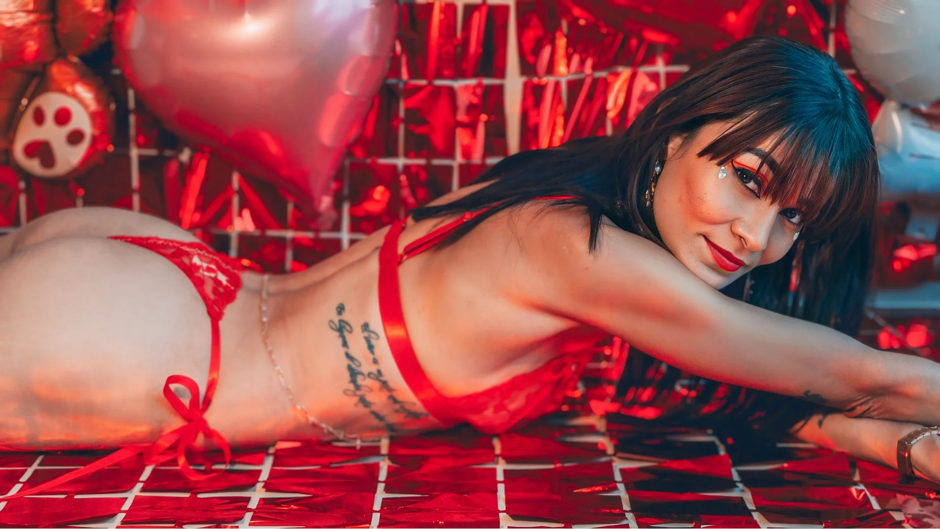 XXX Porn Photo of Nude Darliin_G 22