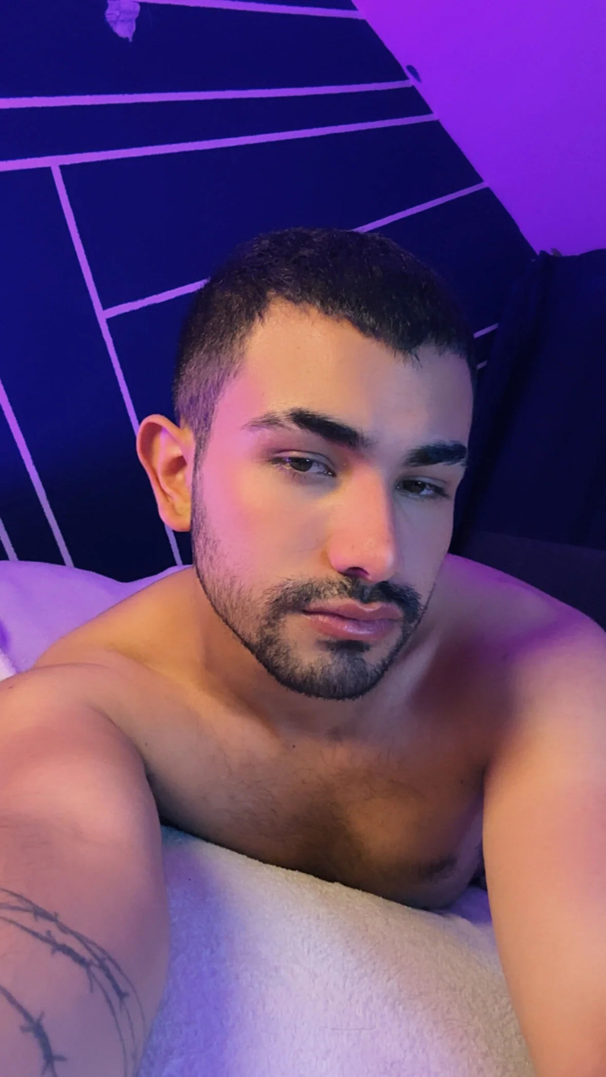 XXX Porn Photo of Nude juancho_hairy 1