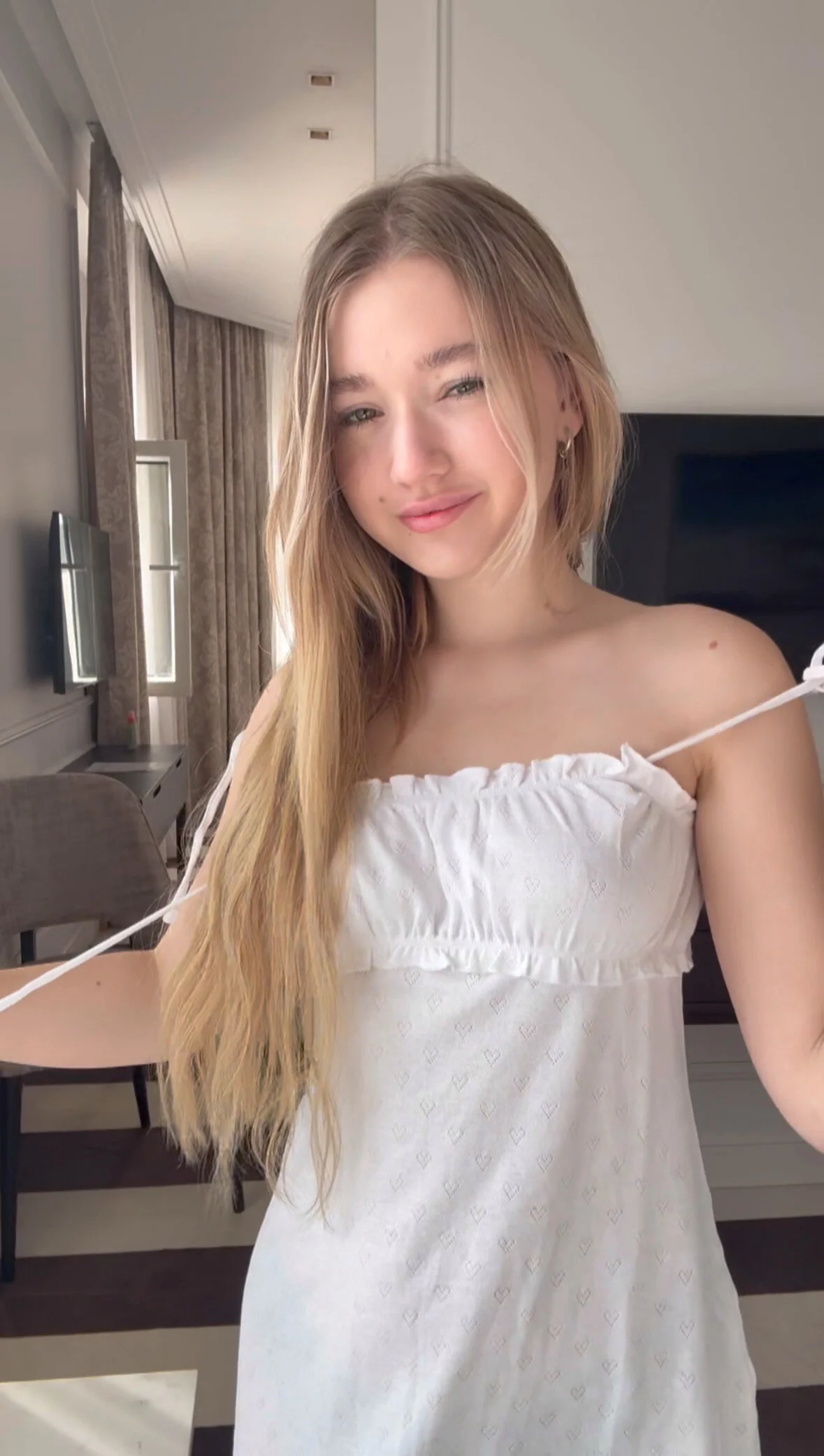 XXX Porn Photo of Nude milaa_sun 9
