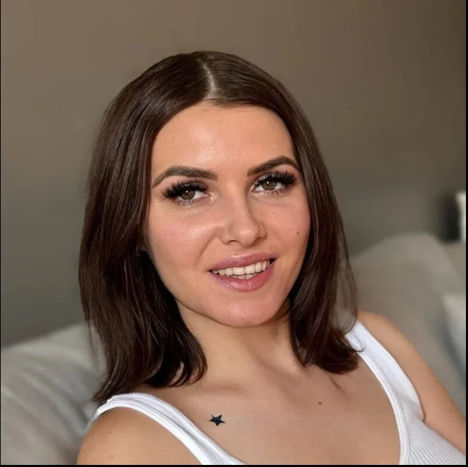 XXX Porn Photo of Nude isha_rosee 1