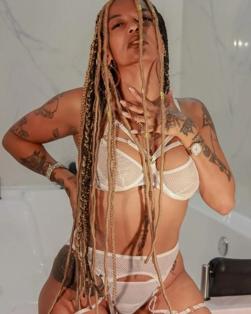 XXX Porn Photo of Nude Kenya_carper 15