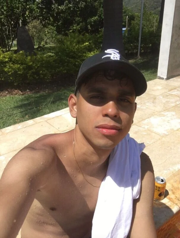 XXX Porn Photo of Nude Oliverstrongerr 5