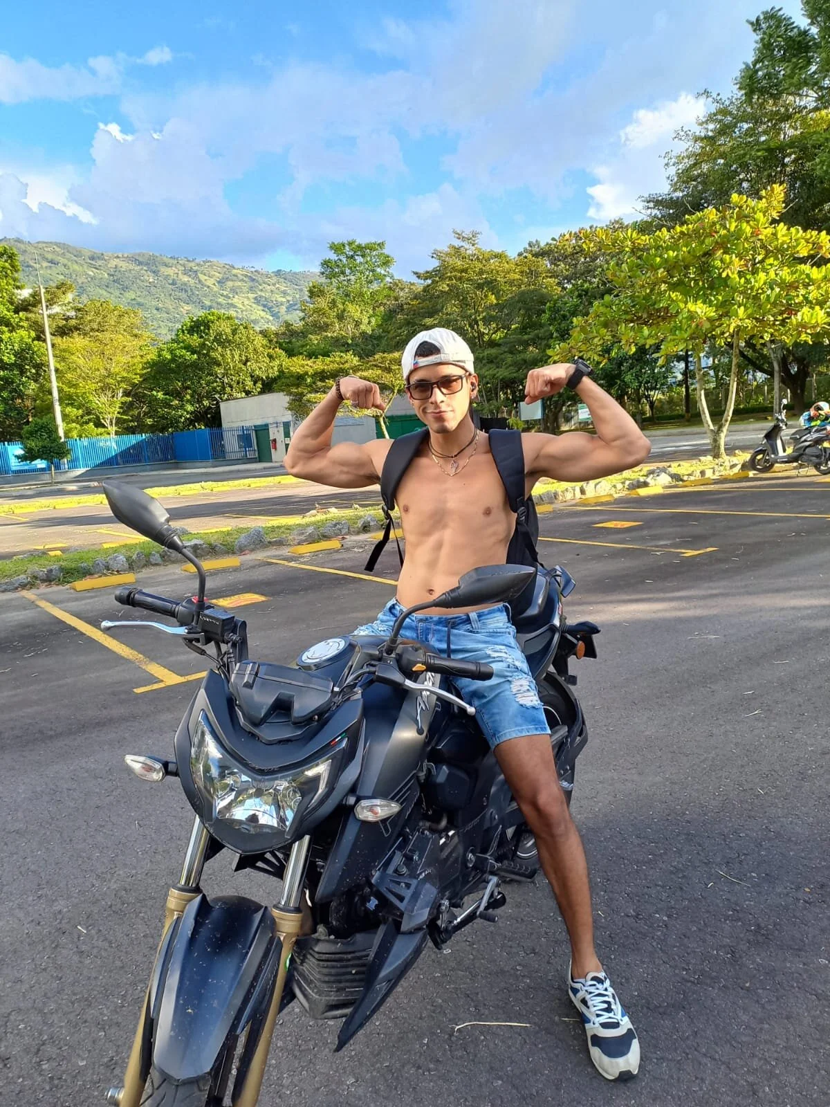 XXX Porn Photo of Nude Brunocuttie94 5