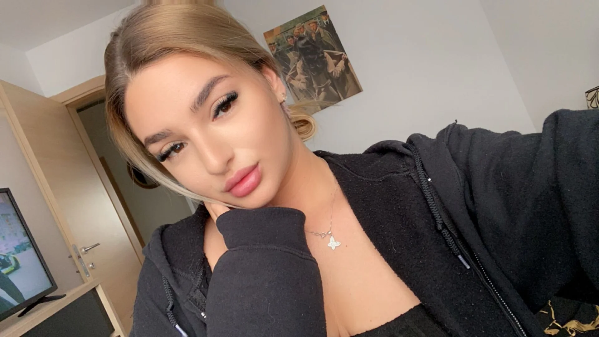 XXX Porn Photo of Nude kylieety 3