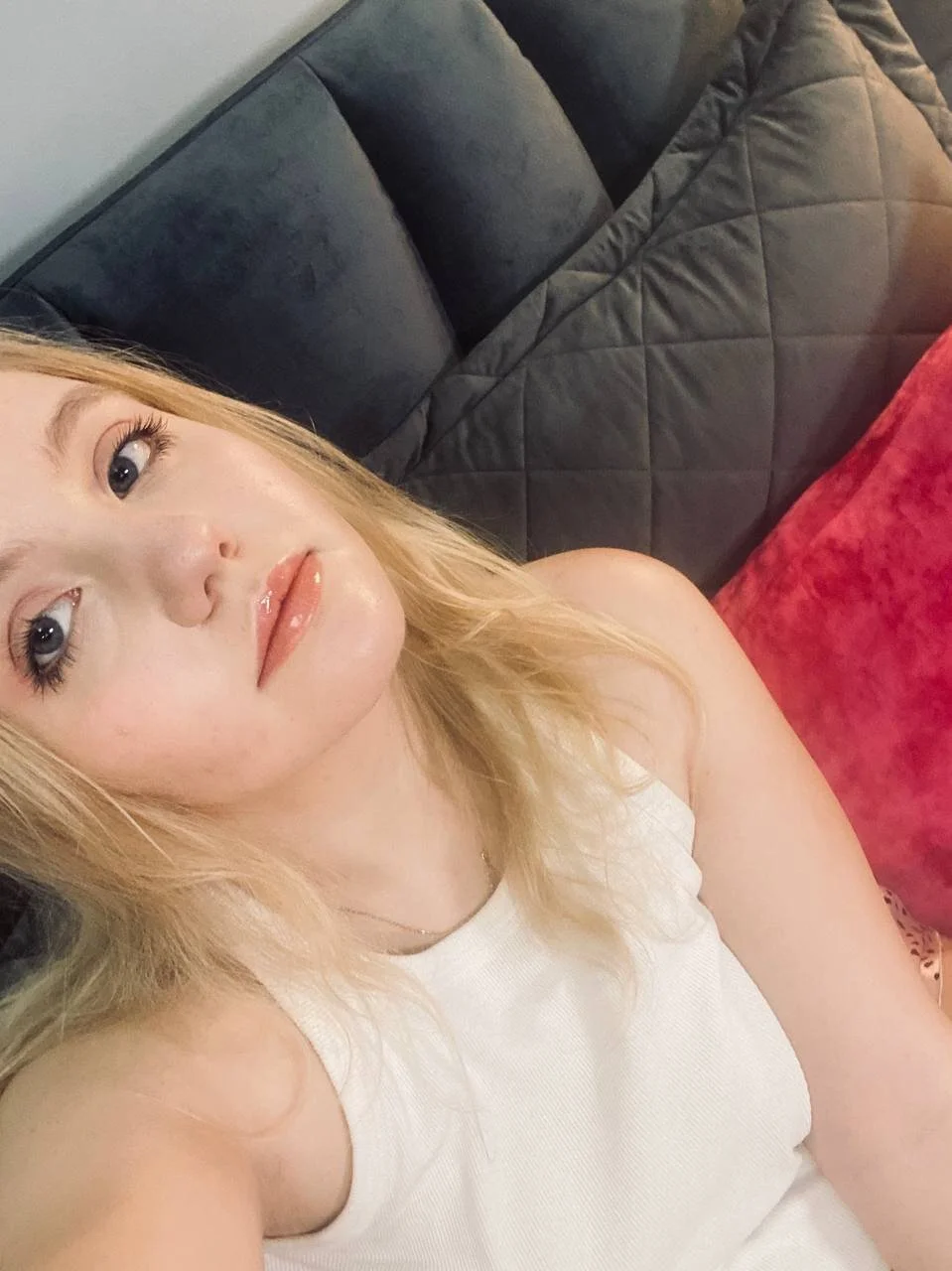 XXX Porn Photo of Nude EmilyEvanse 1