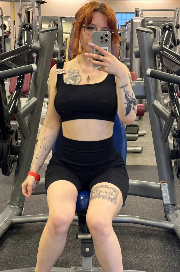 XXX Porn Photo of Nude poisonivy_ 5