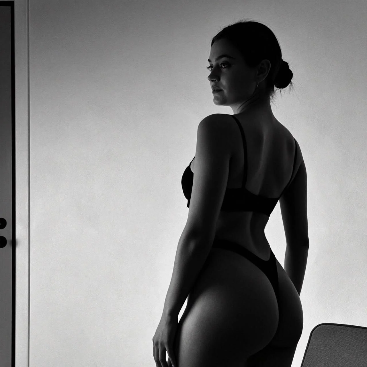 XXX Porn Photo of Nude Renesmy_Black 128