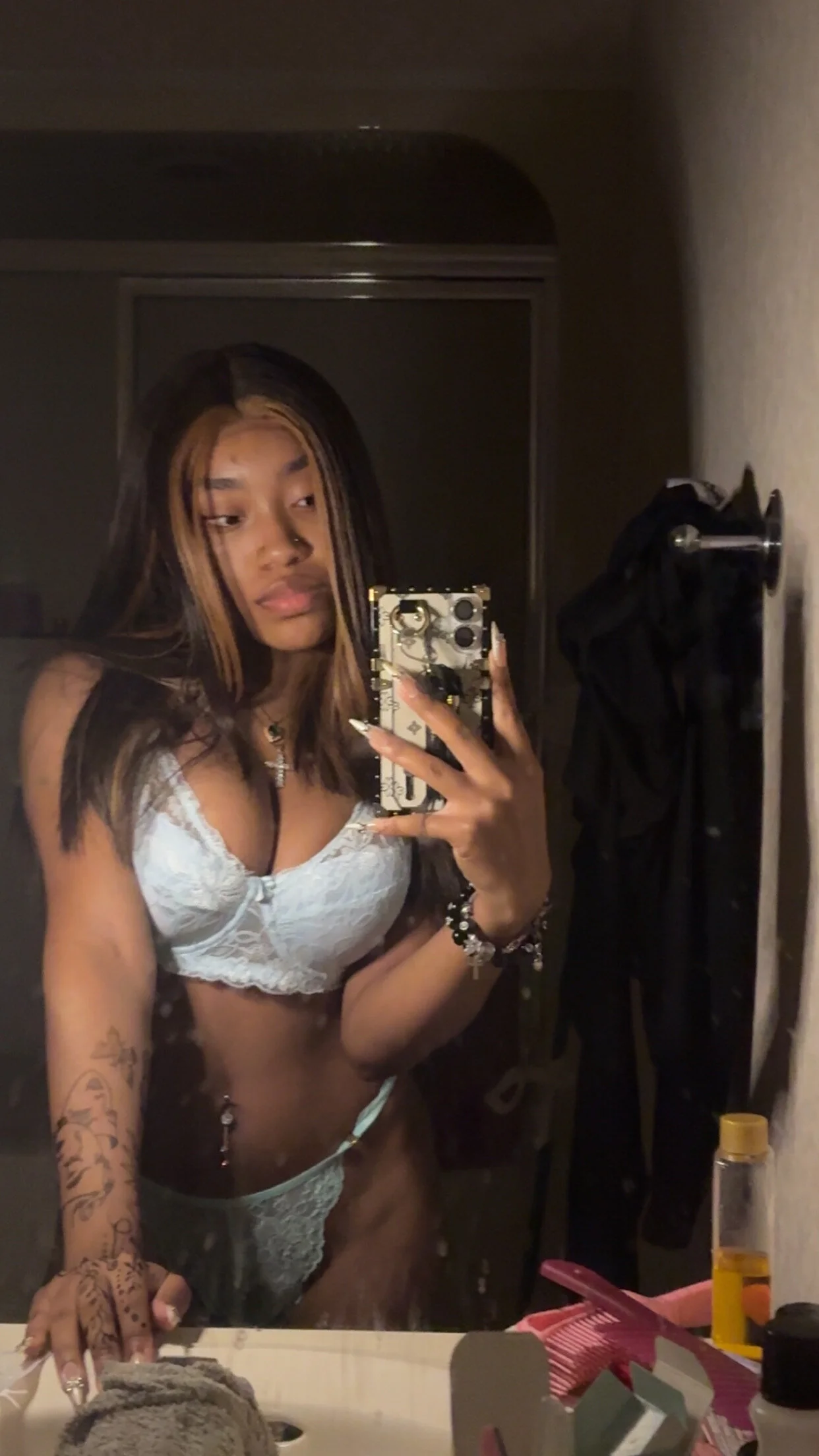 XXX Porn Photo of Nude lifeoftt_19xx 238
