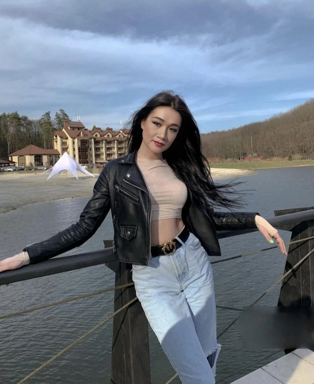 XXX Porn Photo of Nude tshugecumxxx 2