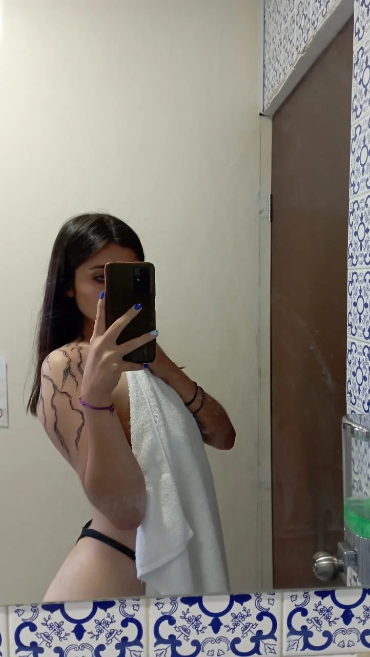 XXX Porn Photo of Nude sarahtaylorr 27