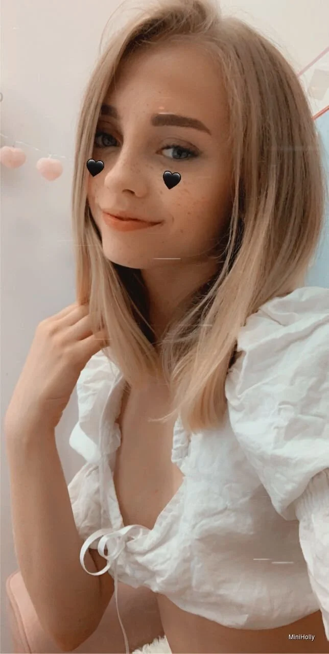 XXX Porn Photo of Nude minimolly 10