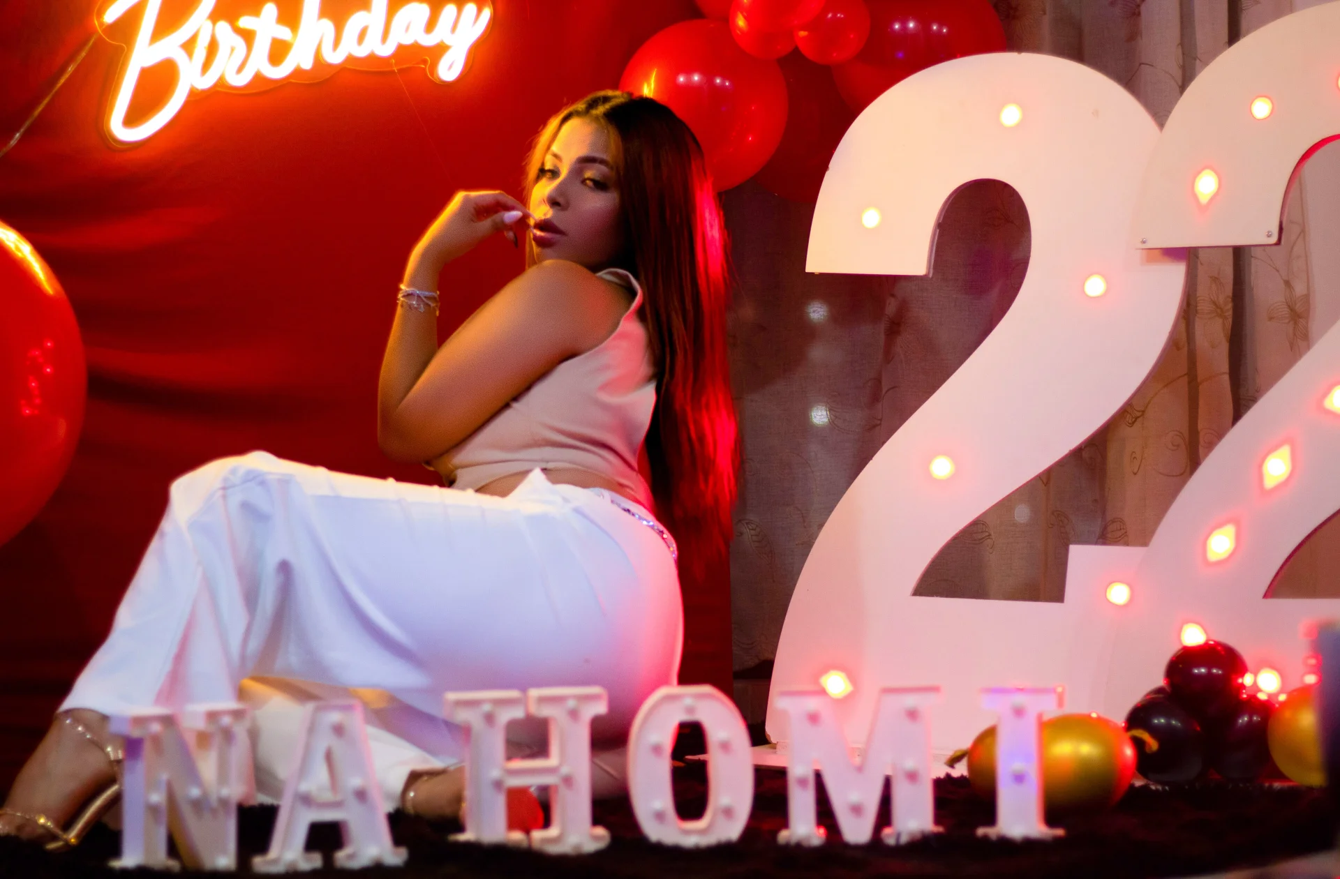 XXX Porn Photo of Nude nahomiidasilva_ 88