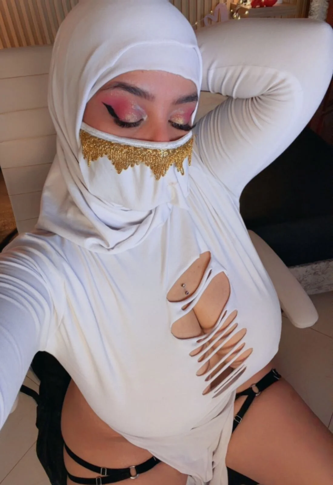 XXX Porn Photo of Nude hana_falak 102