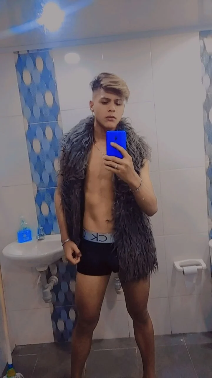 XXX Porn Photo of Nude Liamscott_ 13