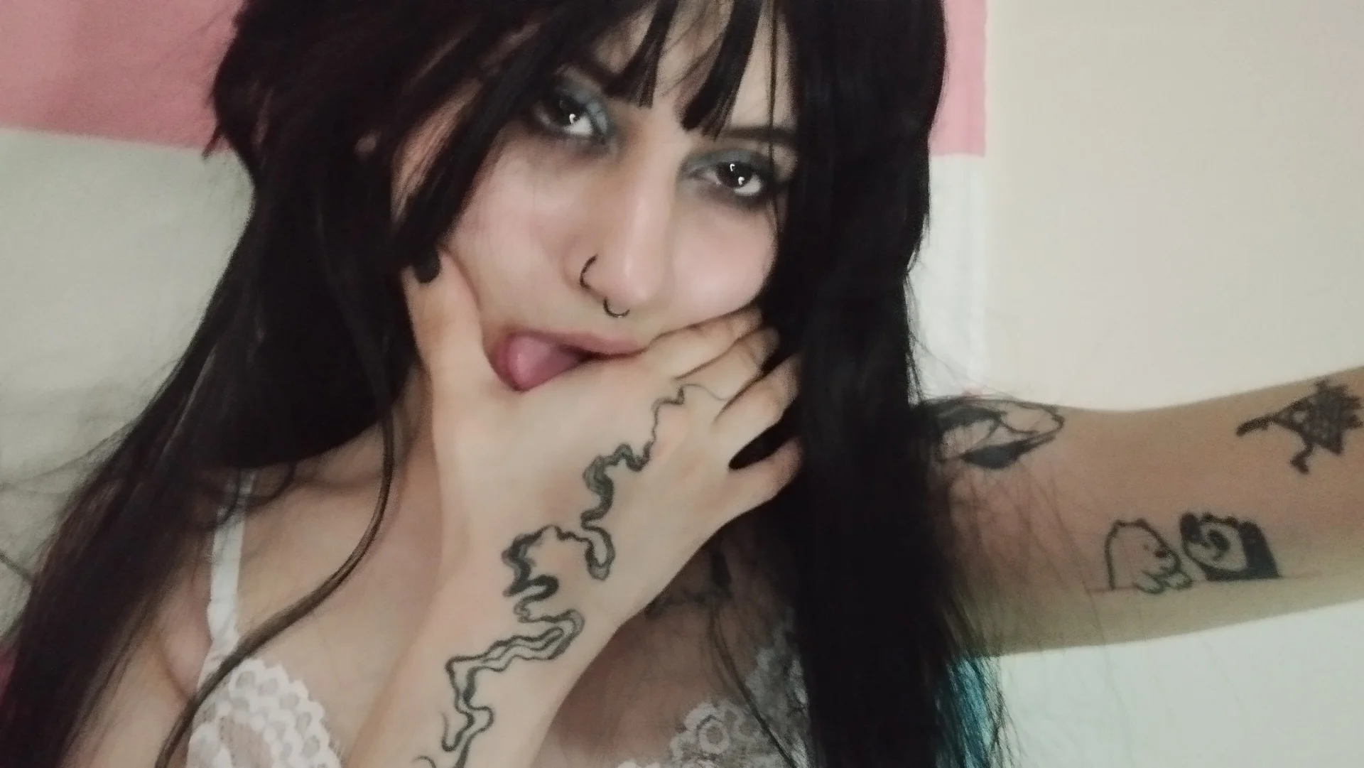 XXX Porn Photo of Nude poison-eeve 5