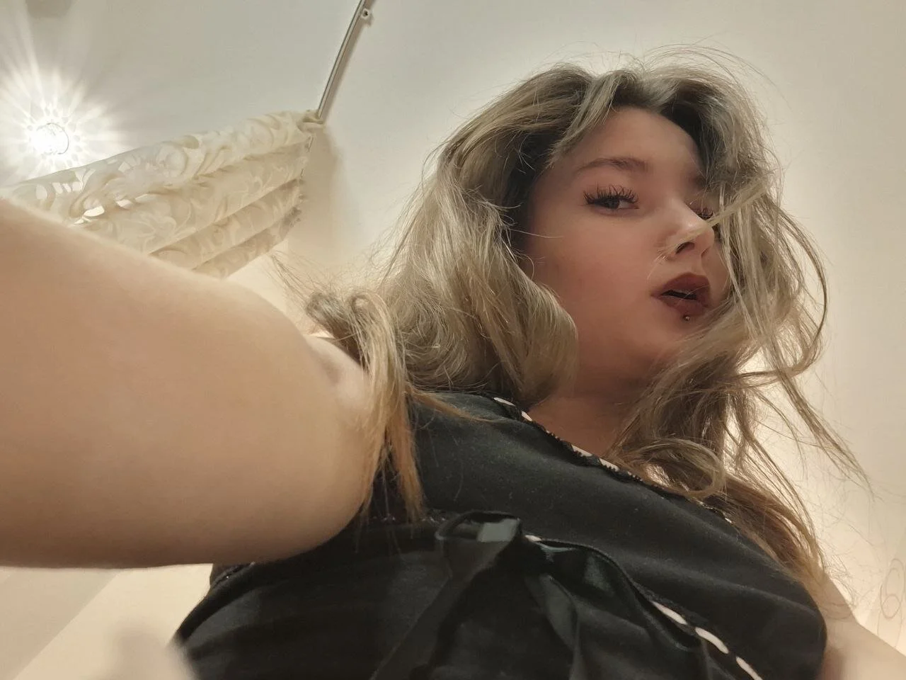 XXX Porn Photo of Nude DongMolt 296