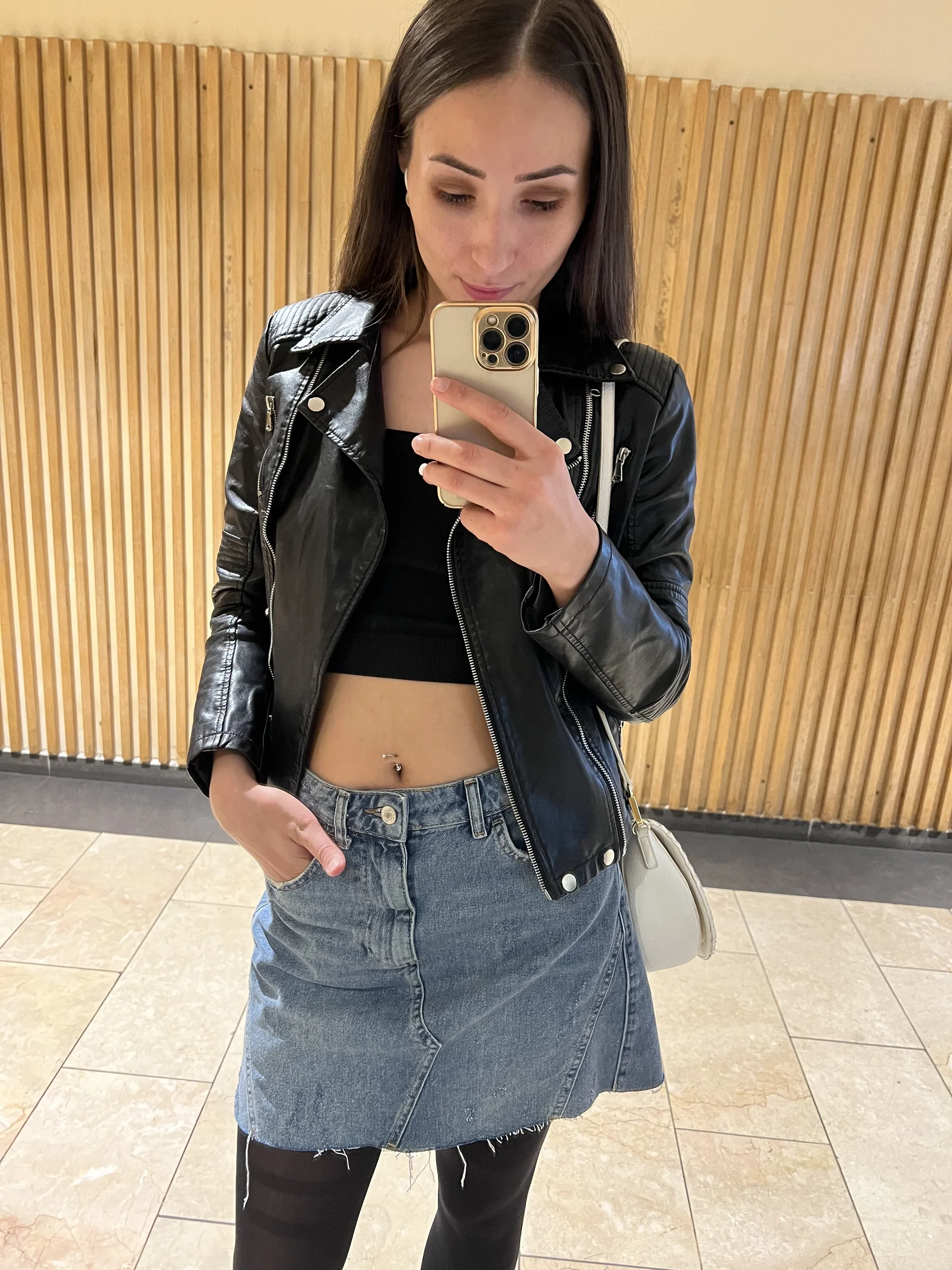 XXX Porn Photo of Nude Wonder_Kari 33