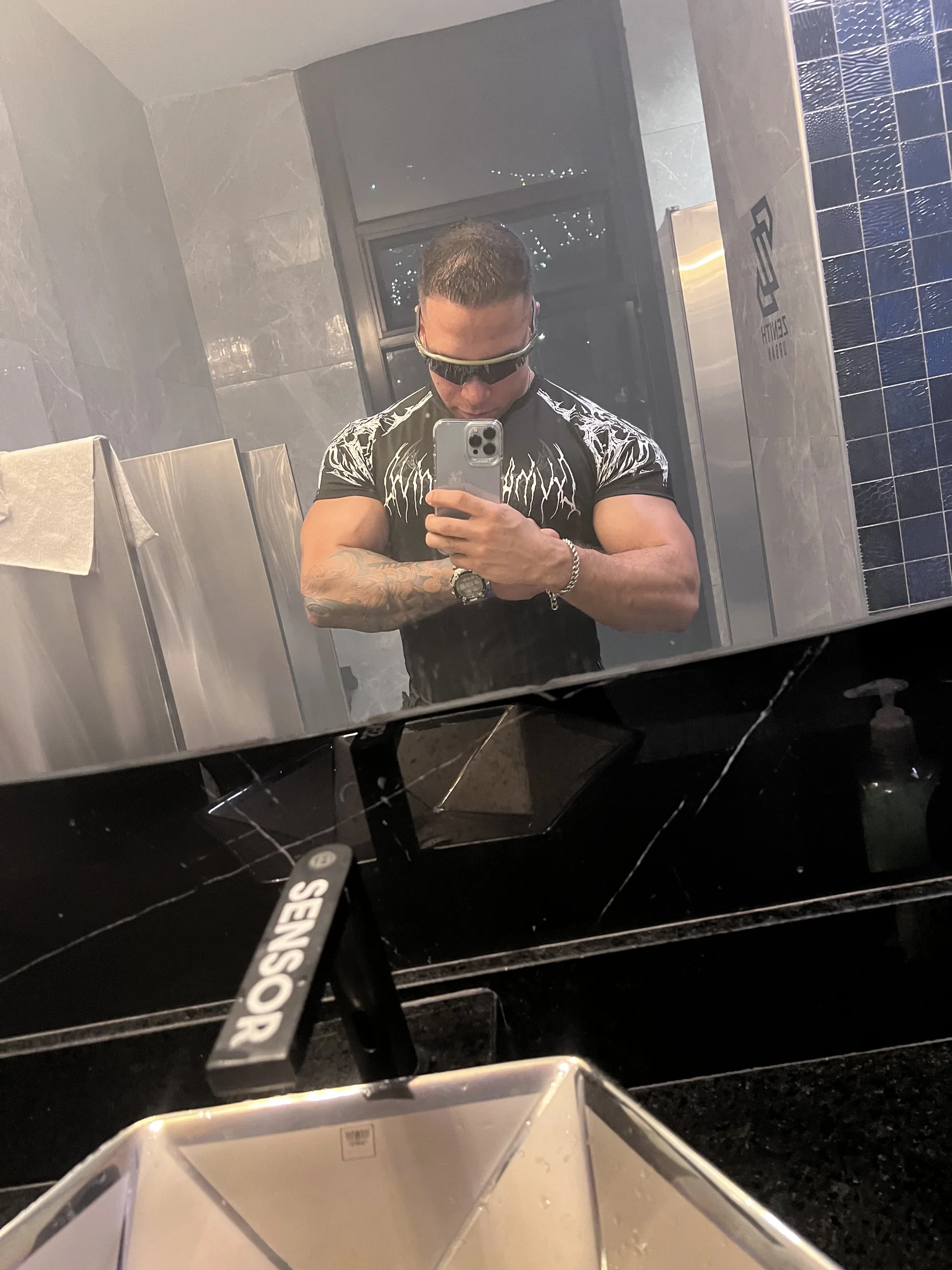 XXX Porn Photo of Nude FreszX 85