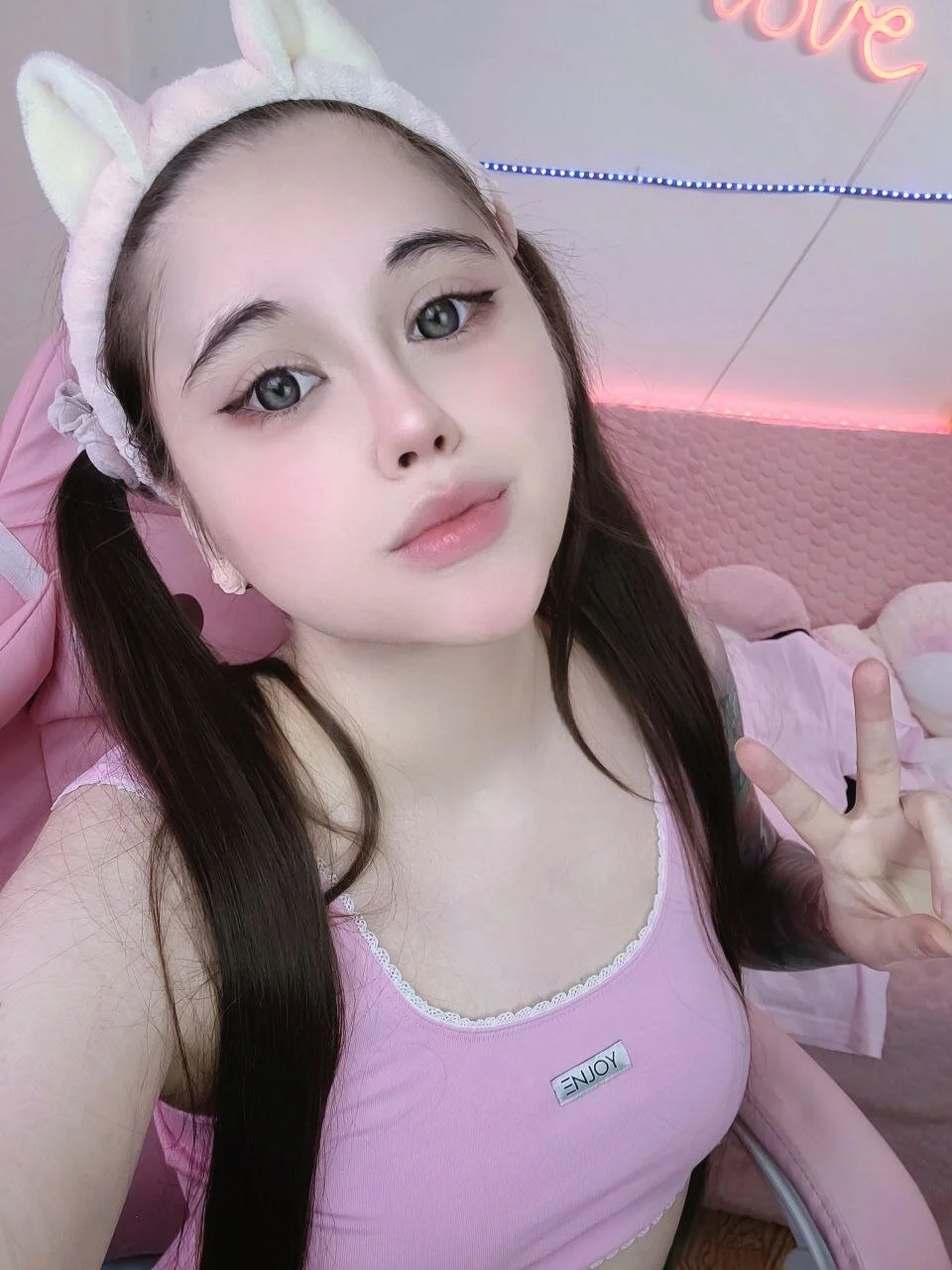 XXX Porn Photo of Nude Lolisuccub 76