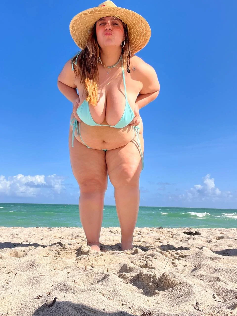 XXX Porn Photo of Nude AmbarRoberts_ 20
