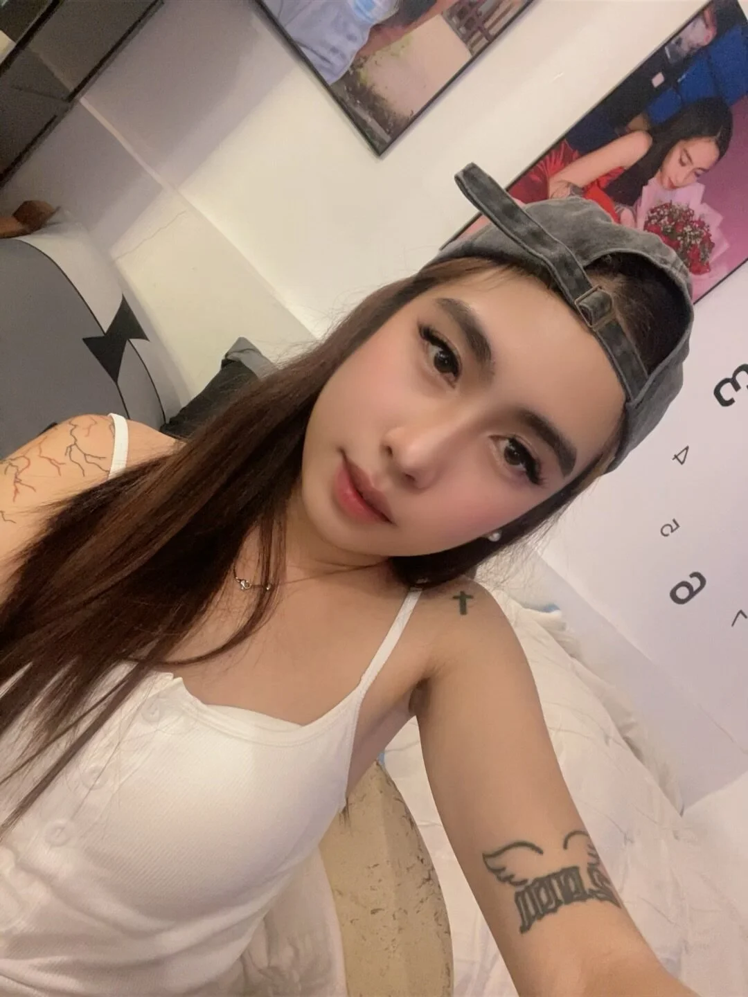 XXX Porn Photo of Nude yannalovesU 9