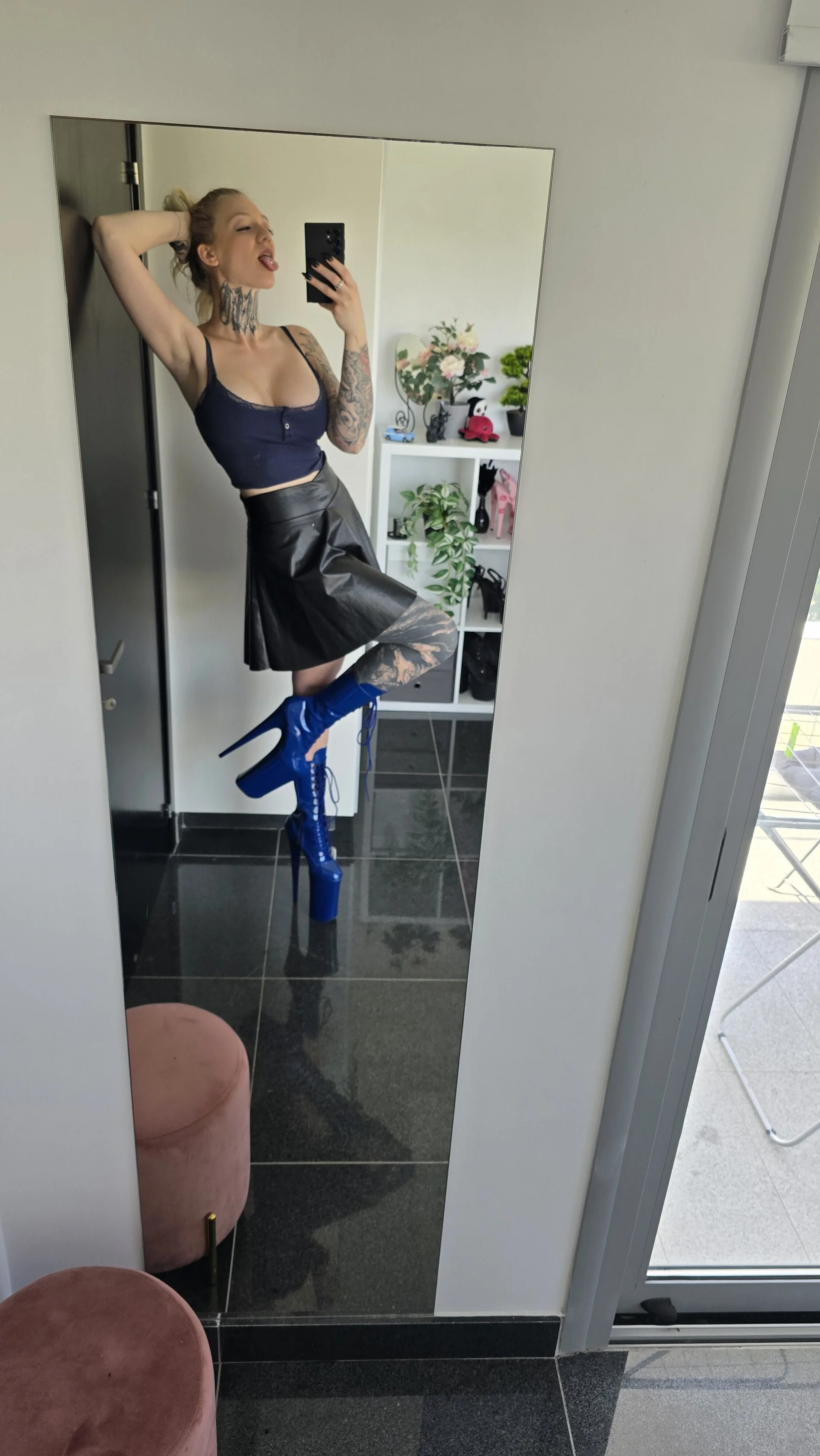 XXX Porn Photo of Nude Valery_Venom 2