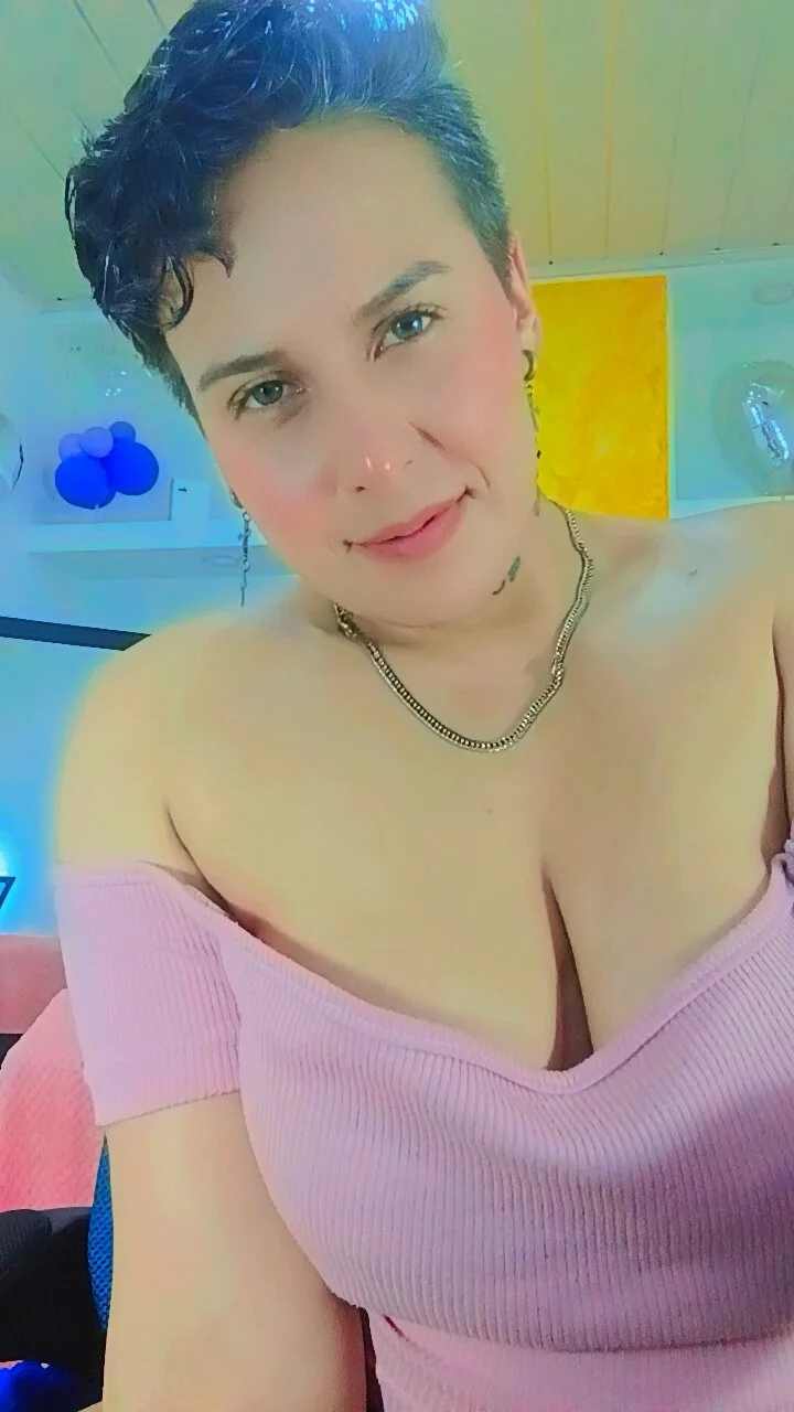 XXX Porn Photo of Nude Yessi_rousse 25