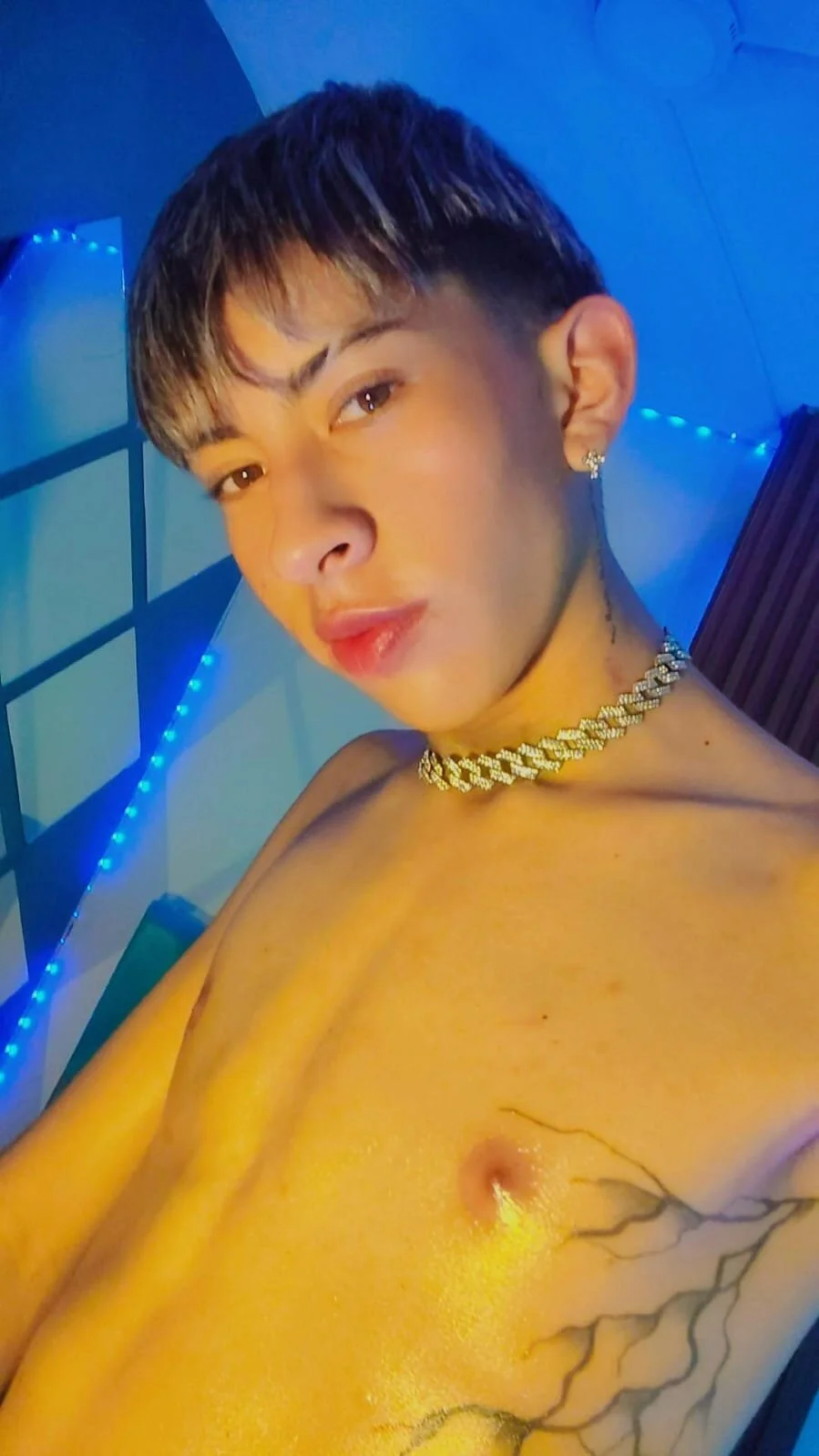XXX Porn Photo of Nude Tommy_Fox 39