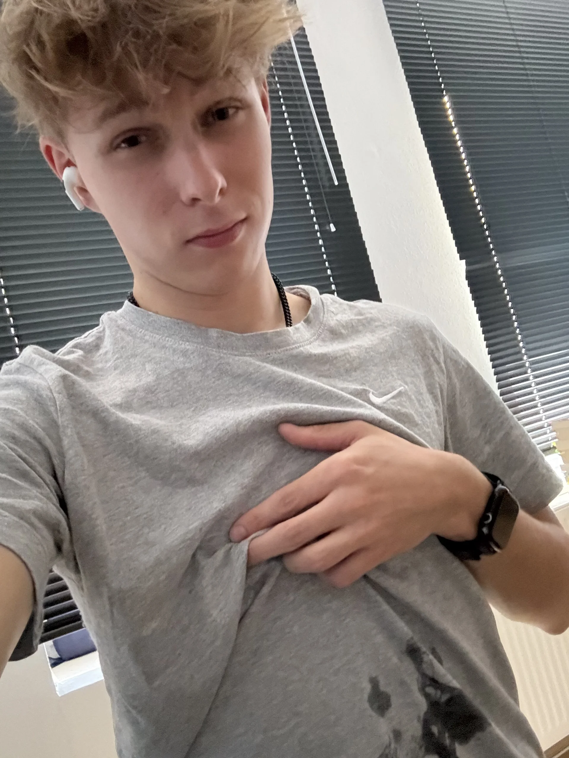 XXX Porn Photo of Nude InnocentGuys 1