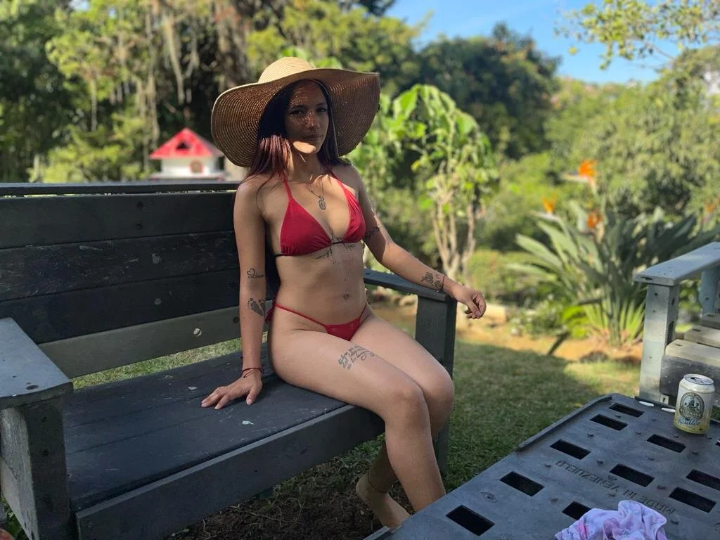 XXX Porn Photo of Nude marianaa90 13