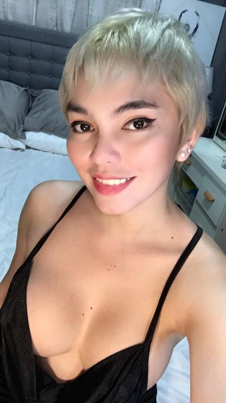 XXX Porn Photo of Nude Lala_FilipinaTS 18