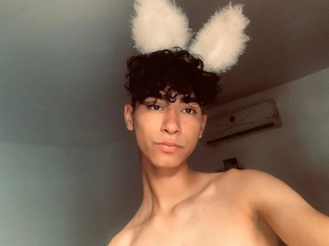 XXX Porn Photo of Nude NAUGHTY_BOYS1 12