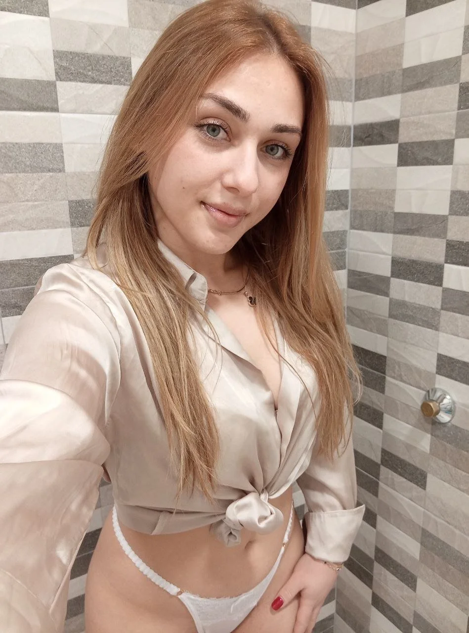 XXX Porn Photo of Nude OrianaNorth 19