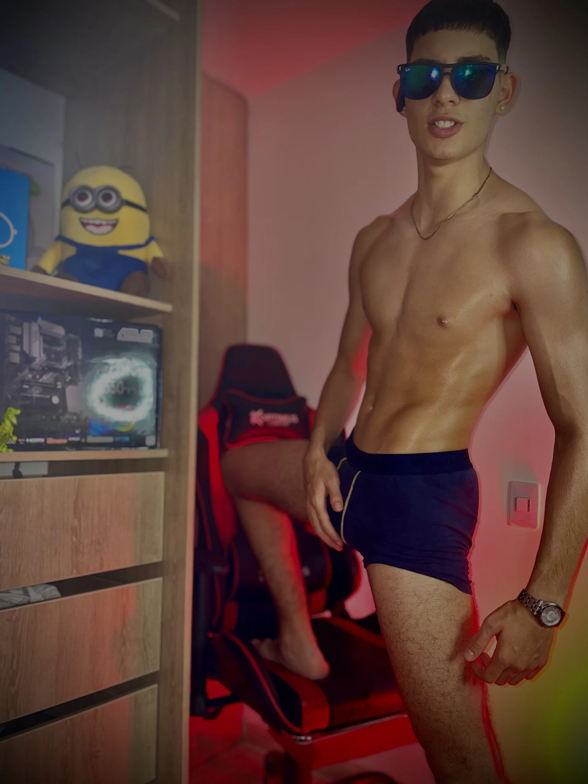 XXX Porn Photo of Nude god_drake 29