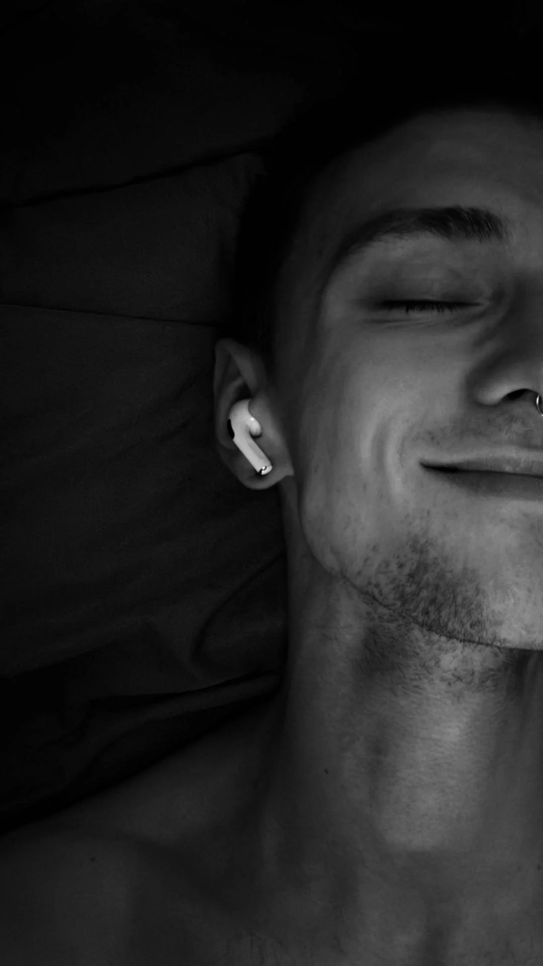 XXX Porn Photo of Nude Calvin_Polanski 7