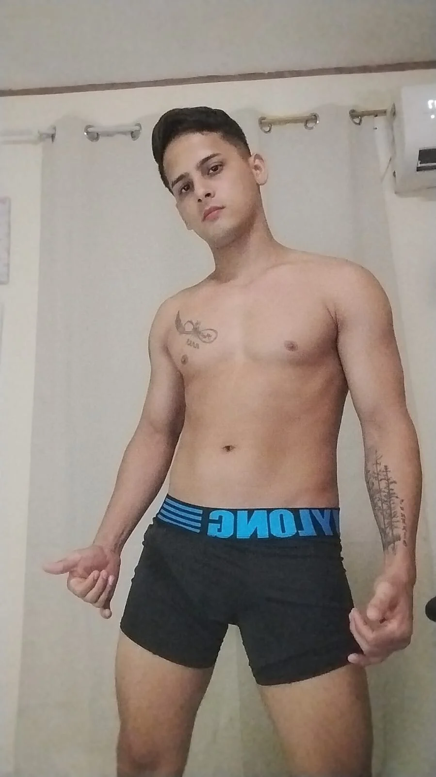 XXX Porn Photo of Nude sexy_andres01 19