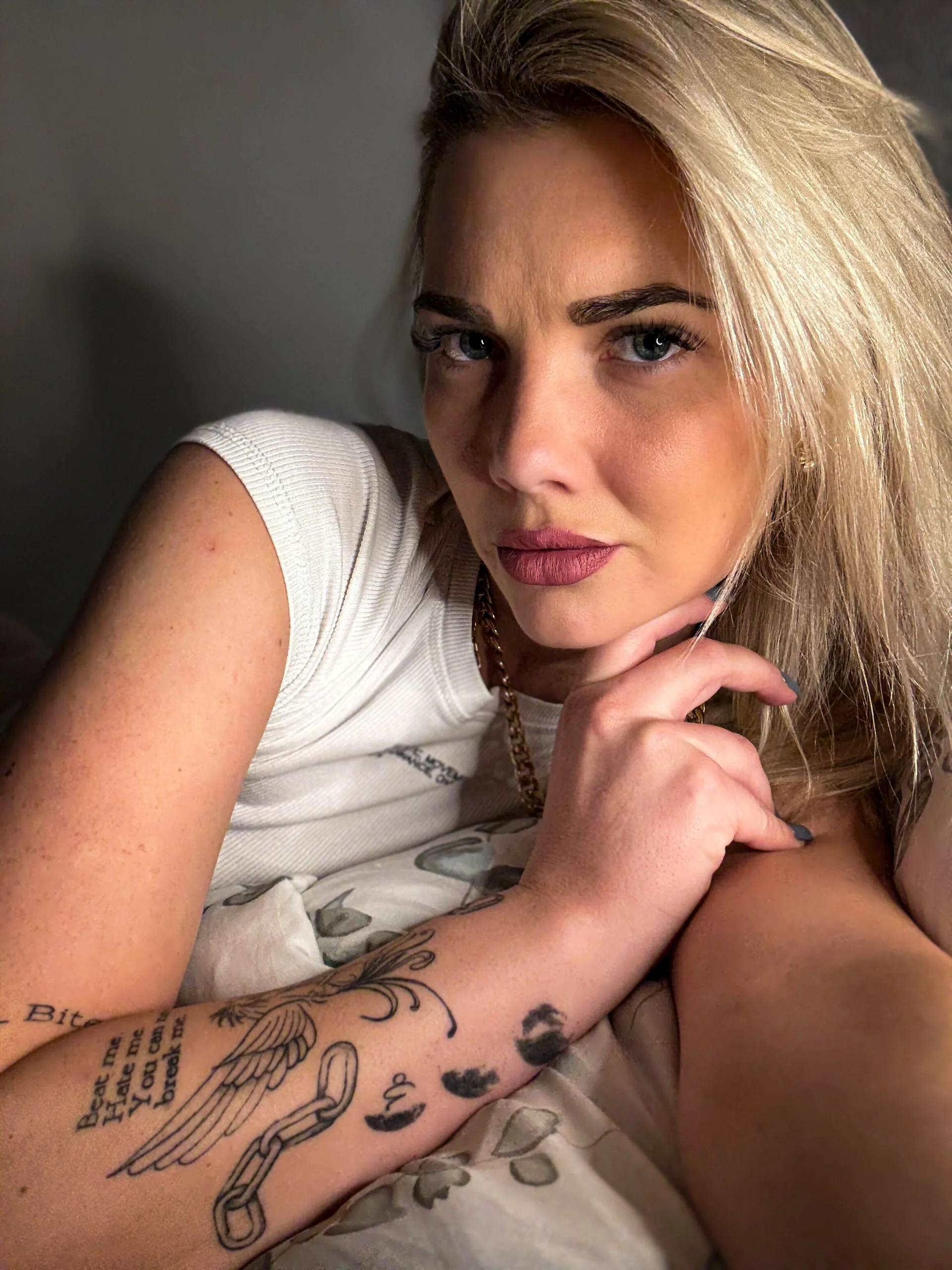 XXX Porn Photo of Nude Foxy_Biite 5