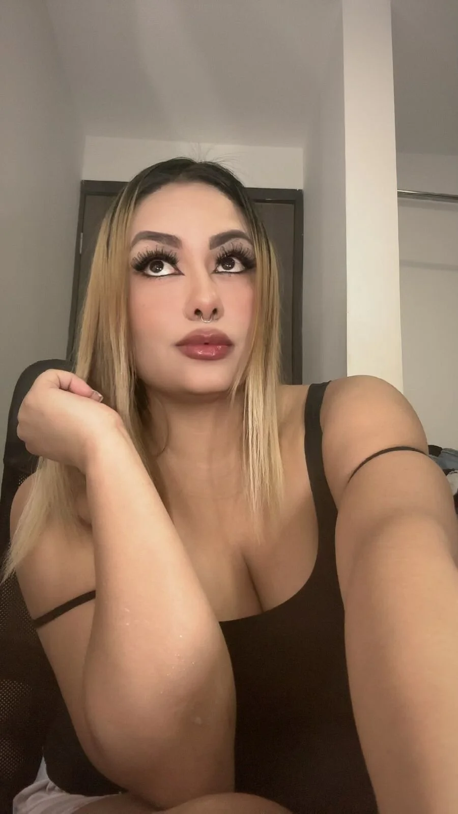 XXX Porn Photo of Nude valery_mew 8